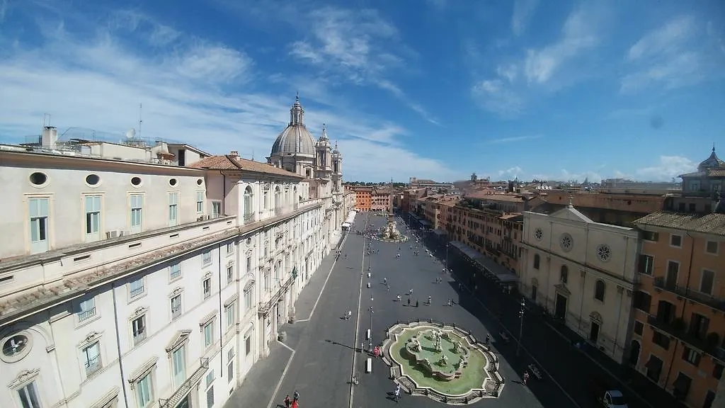 Konukevi Dreaming Navona Rooms Roma